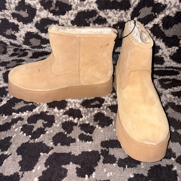 Time and Tru Shoes - Time and Tru boots.